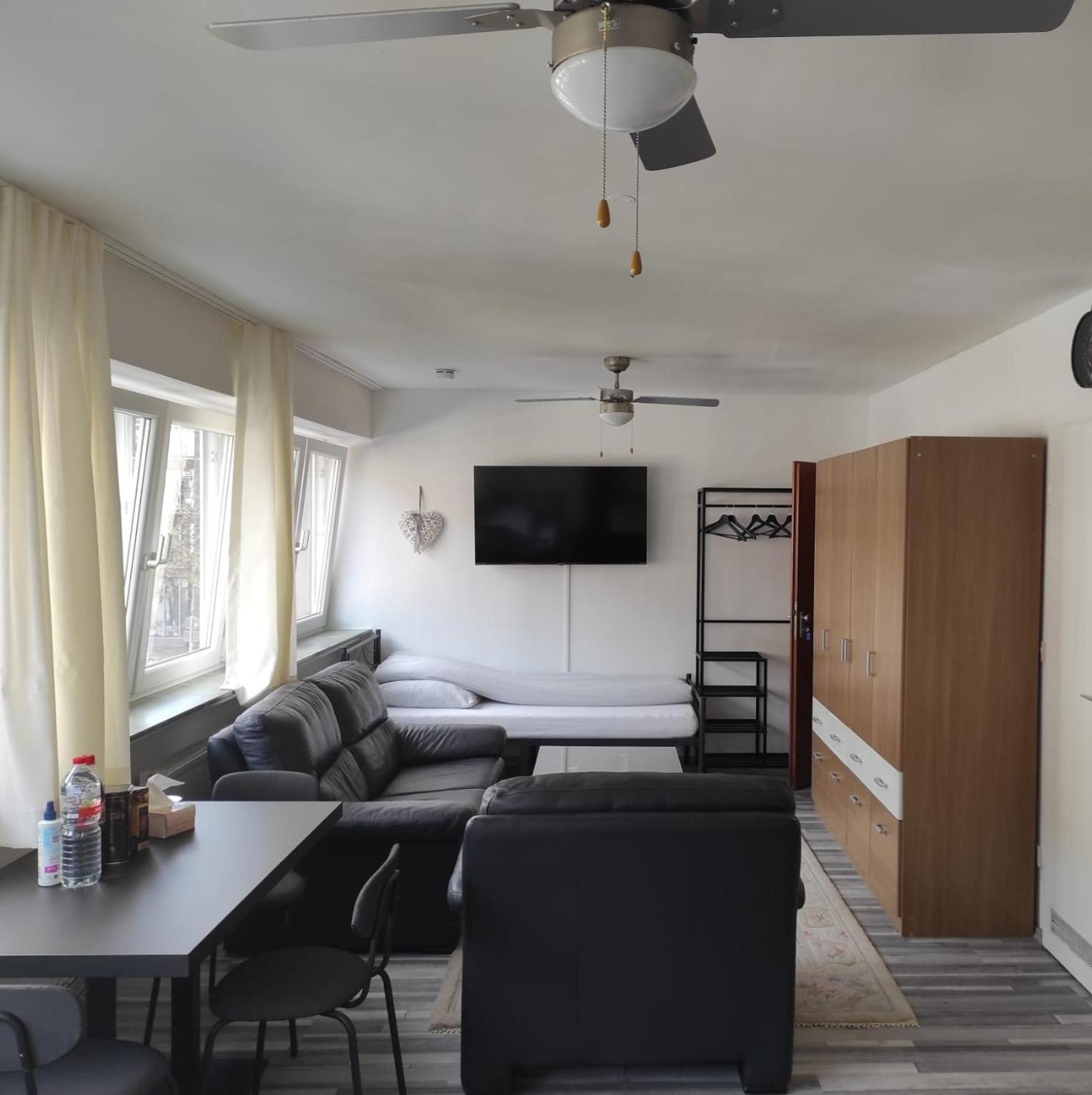Ferienwohnung Im Zentrum Von Oberhausen Inklusive Wlan エクステリア 写真